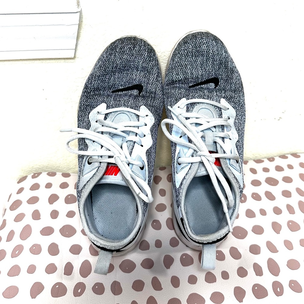 Nike Women Gray Sneakers size 7